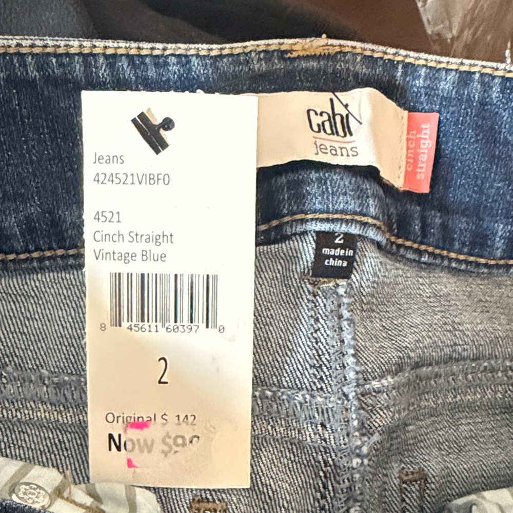 CAbi 4521 Cinch Straight Vintage Blue Jeans Sz 2 NWT Originally $142 - Picture 3 of 4